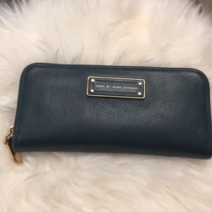 Marc jacobs wallet